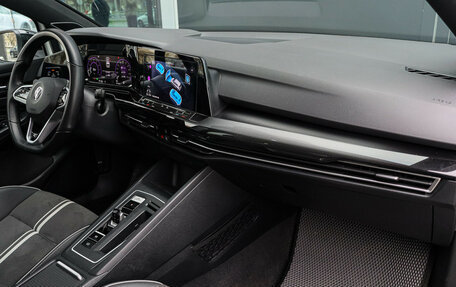 Volkswagen Golf VIII, 2021 год, 2 900 000 рублей, 7 фотография
