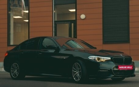 BMW 5 серия, 2018 год, 2 585 000 рублей, 2 фотография
