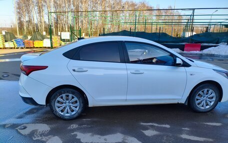 Hyundai Solaris II рестайлинг, 2018 год, 950 000 рублей, 5 фотография