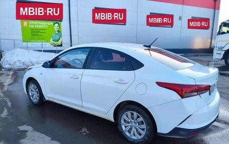 Hyundai Solaris II рестайлинг, 2018 год, 950 000 рублей, 8 фотография