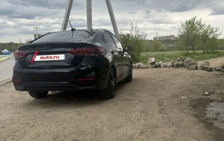 Hyundai Solaris II рестайлинг, 2017 год, 1 040 000 рублей, 5 фотография