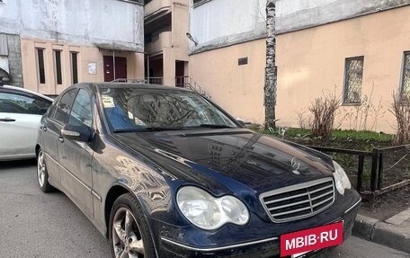 Mercedes-Benz C-Класс, 2005 год, 465 000 рублей, 2 фотография