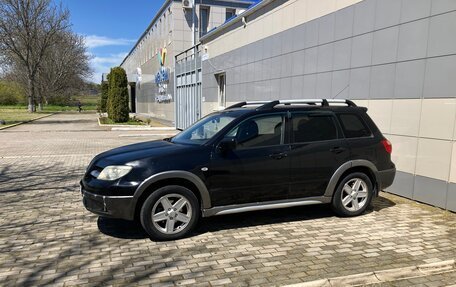 Mitsubishi Outlander III рестайлинг 3, 2004 год, 380 000 рублей, 4 фотография