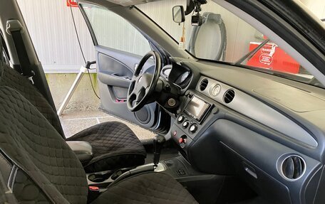 Mitsubishi Outlander III рестайлинг 3, 2004 год, 380 000 рублей, 8 фотография