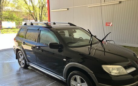 Mitsubishi Outlander III рестайлинг 3, 2004 год, 380 000 рублей, 15 фотография