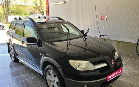 Mitsubishi Outlander III рестайлинг 3, 2004 год, 380 000 рублей, 14 фотография