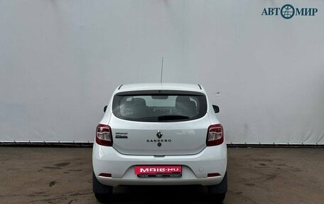 Renault Sandero II рестайлинг, 2016 год, 825 000 рублей, 7 фотография
