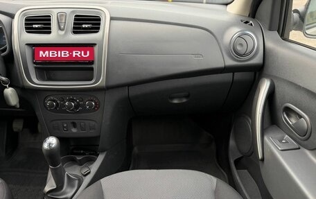 Renault Sandero II рестайлинг, 2016 год, 700 000 рублей, 16 фотография