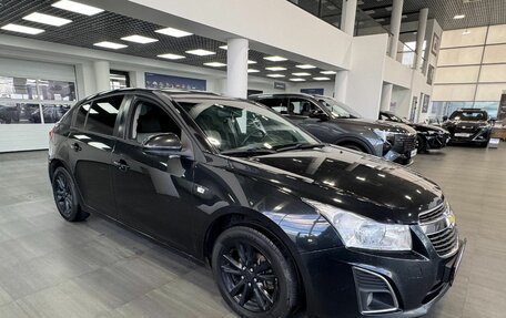 Chevrolet Cruze II, 2013 год, 799 900 рублей, 3 фотография