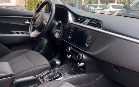 KIA Rio IV, 2021 год, 2 000 000 рублей, 8 фотография