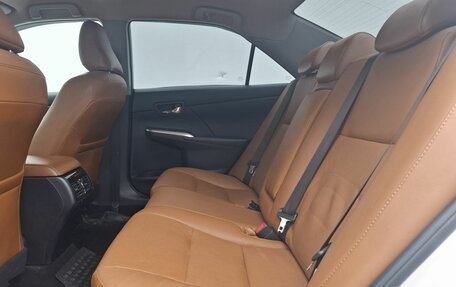 Toyota Camry, 2016 год, 2 450 000 рублей, 11 фотография