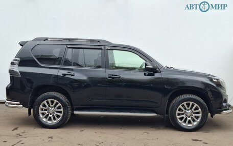 Toyota Land Cruiser Prado 150 рестайлинг 2, 2017 год, 3 510 000 рублей, 4 фотография