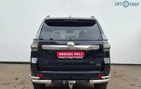 Toyota Land Cruiser Prado 150 рестайлинг 2, 2017 год, 3 510 000 рублей, 6 фотография