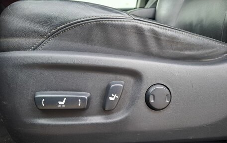 Toyota Land Cruiser Prado 150 рестайлинг 2, 2017 год, 3 510 000 рублей, 12 фотография