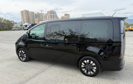 Hyundai Staria, 2021 год, 4 150 000 рублей, 5 фотография