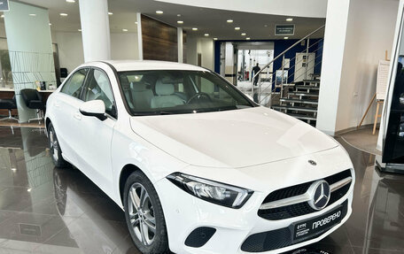 Mercedes-Benz A-Класс, 2018 год, 2 619 000 рублей, 3 фотография