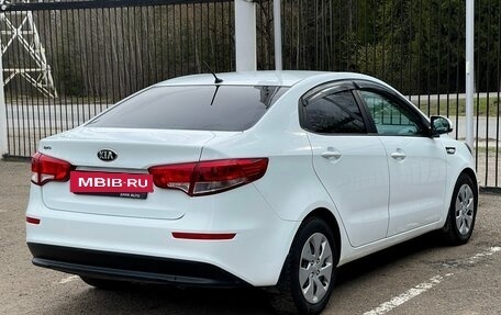 KIA Rio III рестайлинг, 2016 год, 889 000 рублей, 4 фотография