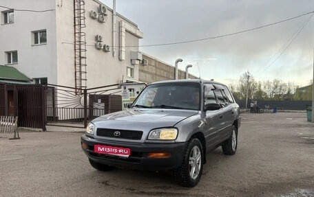 Toyota RAV4, 1996 год, 499 000 рублей, 1 фотография