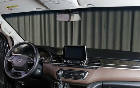 Hyundai Grand Starex Grand Starex I рестайлинг 2, 2018 год, 2 999 000 рублей, 5 фотография