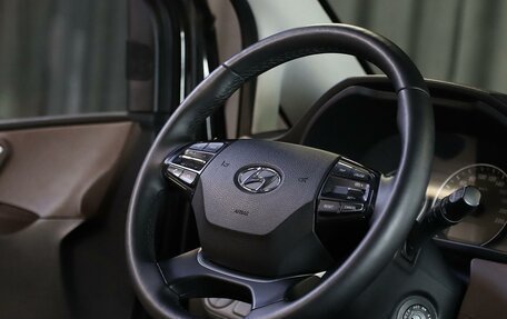 Hyundai Grand Starex Grand Starex I рестайлинг 2, 2018 год, 2 999 000 рублей, 10 фотография