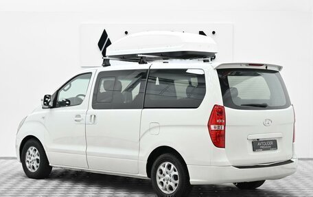Hyundai Grand Starex Grand Starex I рестайлинг 2, 2011 год, 1 315 000 рублей, 2 фотография