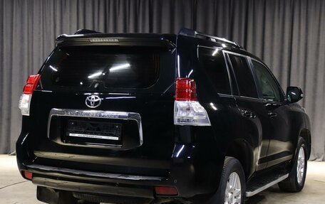 Toyota Land Cruiser Prado 150 рестайлинг 2, 2013 год, 2 849 000 рублей, 6 фотография