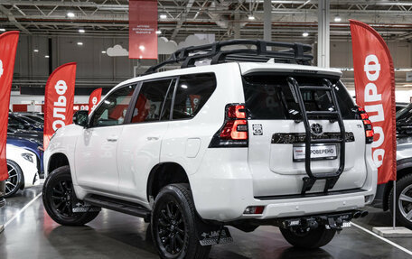 Toyota Land Cruiser Prado 150 рестайлинг 2, 2021 год, 6 400 000 рублей, 10 фотография
