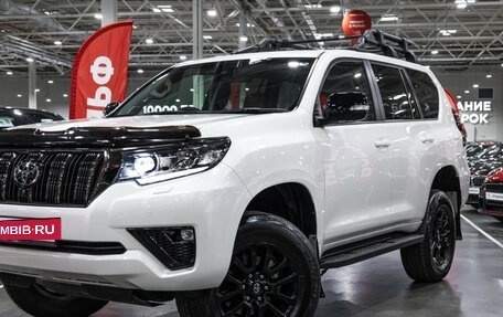 Toyota Land Cruiser Prado 150 рестайлинг 2, 2021 год, 6 400 000 рублей, 2 фотография