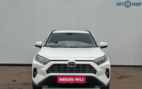 Toyota RAV4, 2020 год, 3 130 000 рублей, 2 фотография