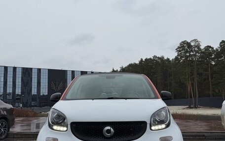 Smart Fortwo III, 2018 год, 1 300 000 рублей, 8 фотография
