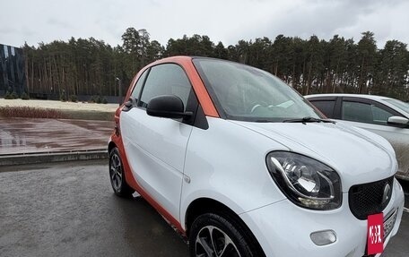 Smart Fortwo III, 2018 год, 1 300 000 рублей, 11 фотография