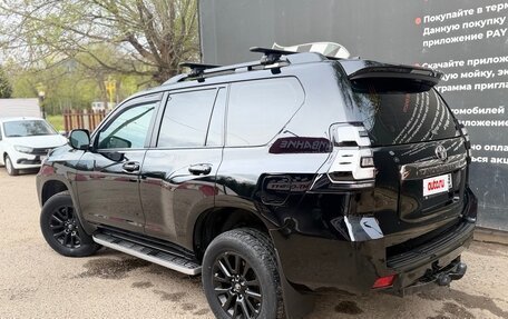 Toyota Land Cruiser Prado 150 рестайлинг 2, 2021 год, 6 850 000 рублей, 3 фотография