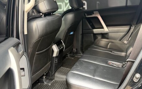 Toyota Land Cruiser Prado 150 рестайлинг 2, 2021 год, 6 850 000 рублей, 6 фотография