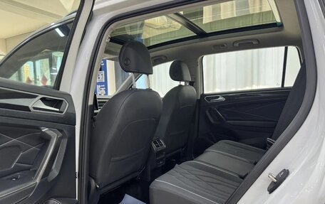 Volkswagen Tiguan II, 2022 год, 2 500 000 рублей, 5 фотография