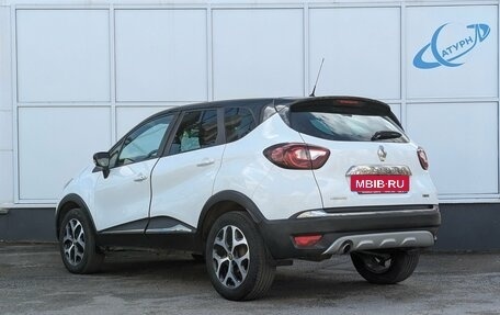 Renault Kaptur I рестайлинг, 2018 год, 1 750 000 рублей, 9 фотография