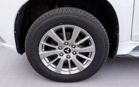 Mitsubishi Pajero Sport III рестайлинг, 2019 год, 3 565 000 рублей, 16 фотография