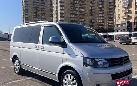 Volkswagen Multivan T5, 2010 год, 1 750 000 рублей, 2 фотография