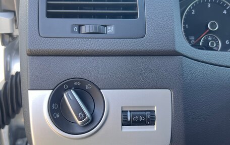 Volkswagen Multivan T5, 2010 год, 1 750 000 рублей, 17 фотография