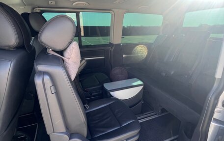 Volkswagen Multivan T5, 2010 год, 1 750 000 рублей, 20 фотография
