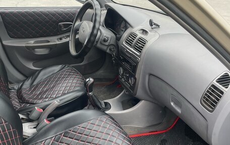 Hyundai Accent II, 2004 год, 265 000 рублей, 8 фотография