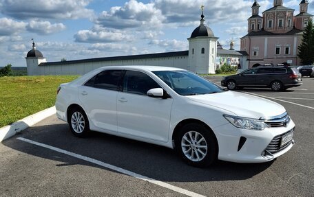 Toyota Camry, 2015 год, 1 900 000 рублей, 3 фотография