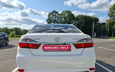 Toyota Camry, 2015 год, 1 900 000 рублей, 4 фотография