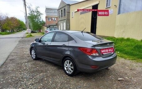Hyundai Solaris II рестайлинг, 2011 год, 779 000 рублей, 2 фотография