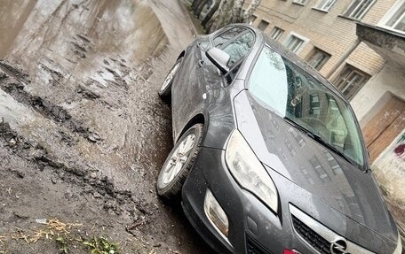 Opel Astra J, 2011 год, 560 000 рублей, 3 фотография