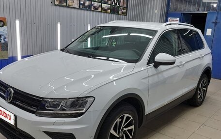 Volkswagen Tiguan II, 2019 год, 2 390 000 рублей, 4 фотография