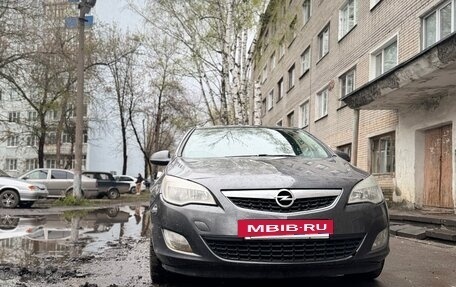 Opel Astra J, 2011 год, 560 000 рублей, 4 фотография