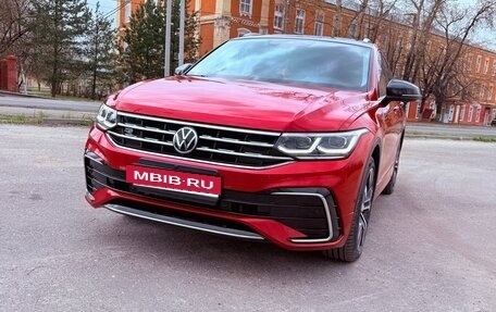 Volkswagen Tiguan II, 2020 год, 4 500 000 рублей, 2 фотография