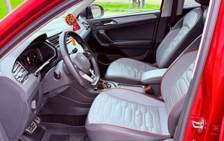 Volkswagen Tiguan II, 2020 год, 4 500 000 рублей, 23 фотография