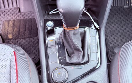 Volkswagen Tiguan II, 2020 год, 4 500 000 рублей, 30 фотография