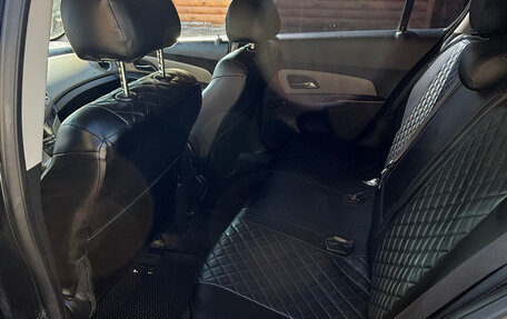 Chevrolet Cruze II, 2012 год, 700 000 рублей, 6 фотография